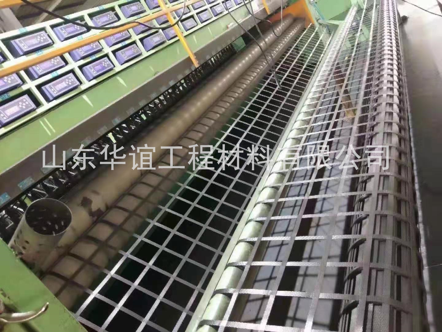 為什么河南凸結(jié)點鋼塑土工格柵的價格要高一些？ 