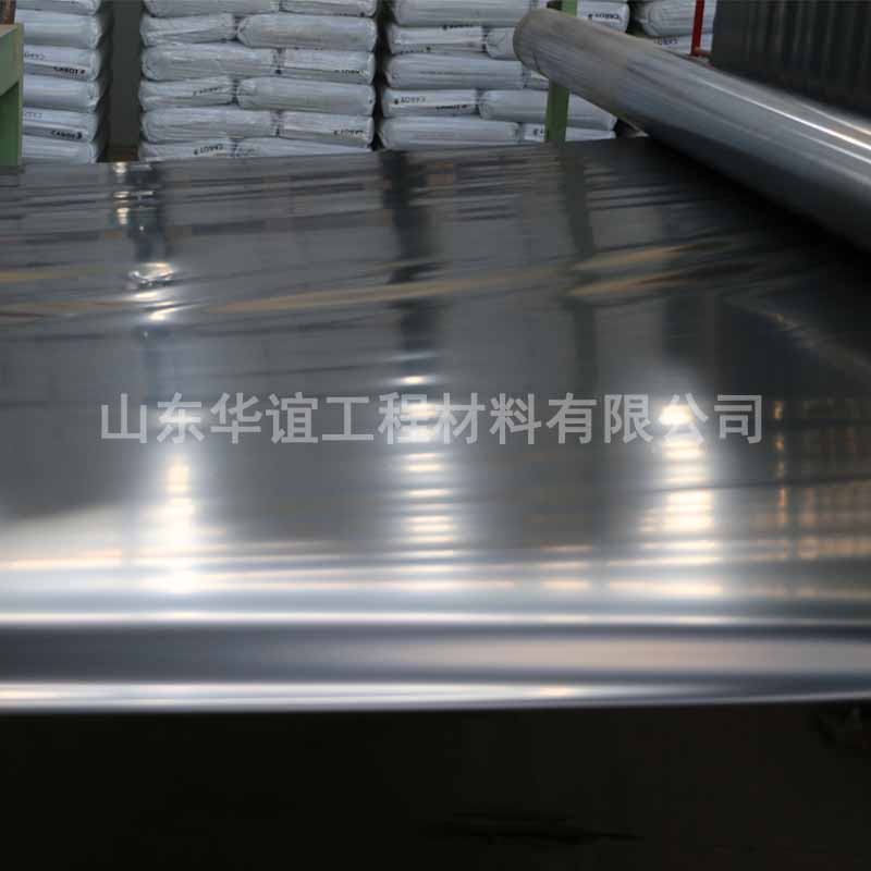 福建HDPE土工膜在鋪設(shè)時有嚴(yán)格的要求